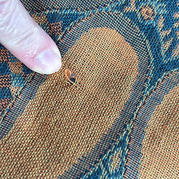 Paisley Fall Colors Scarf Shawl Wrap Gold Brown Green Woven Fringe 28" X 75.5" - Picture 8 of 9